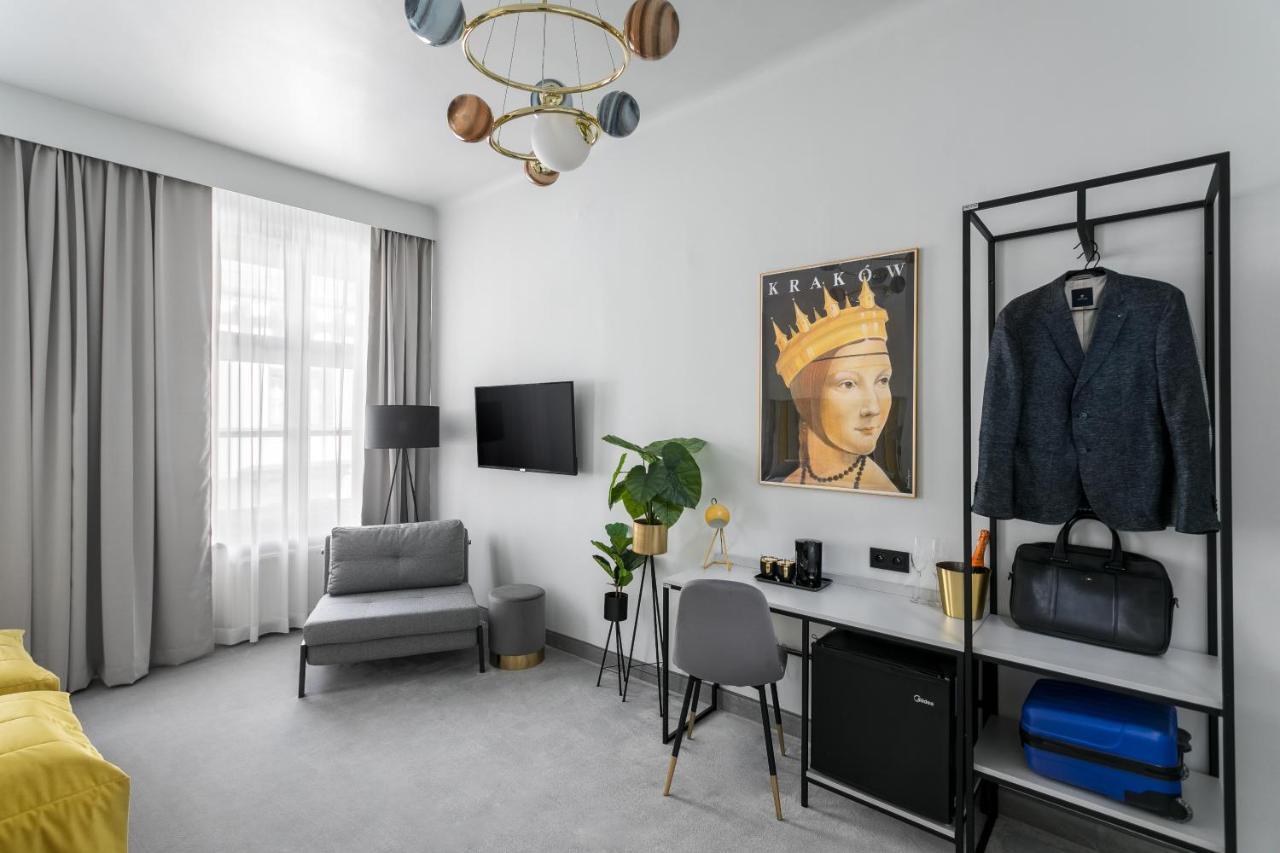 Old Town Apartment *